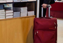 نظارت بر مبارزه با قاچاق کتاب