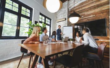 طراحی برنامه فروش برنامه فروش