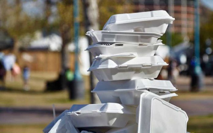 قانون منع فروش ظروف پلاستیکی یکبار مصرف قانون منع فروش ظروف پلاستیکی یکبار مصرف