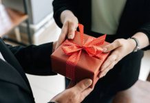 معیارهای انتخاب هدایای تبلیغاتی برای مشتریان هدایای تبلیغاتی